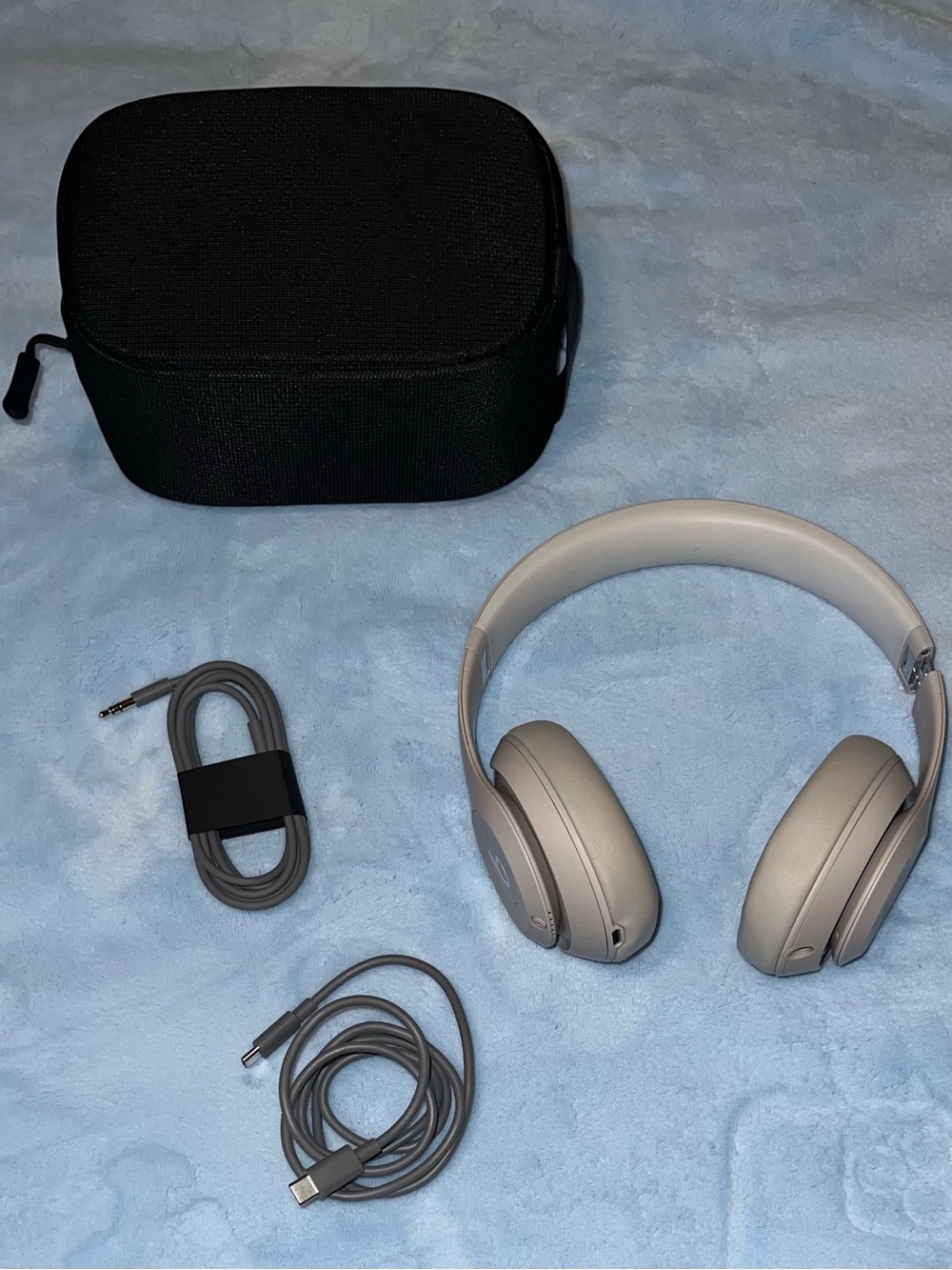 Beats Studio Pro - BRAND NEW - Sandstone Color